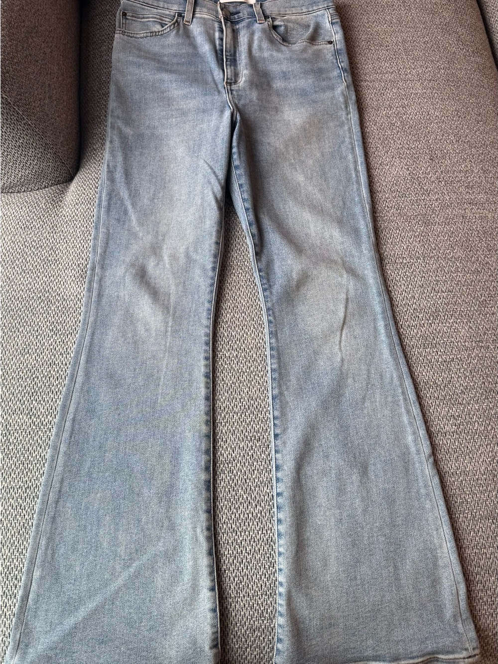 ✨ Aritizia Denim Forum The Bettie High Rise Flare Jeans ✨ - Picture 6 of 6